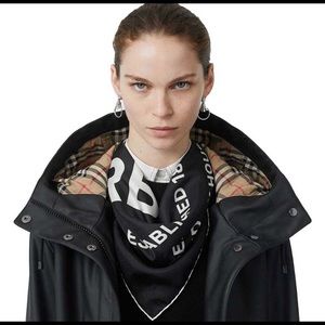 Burberry Women’s Black Horseferry Silk Scarf